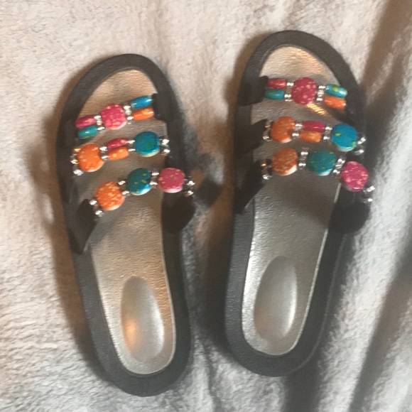 Sandals - Picture 1 of 2